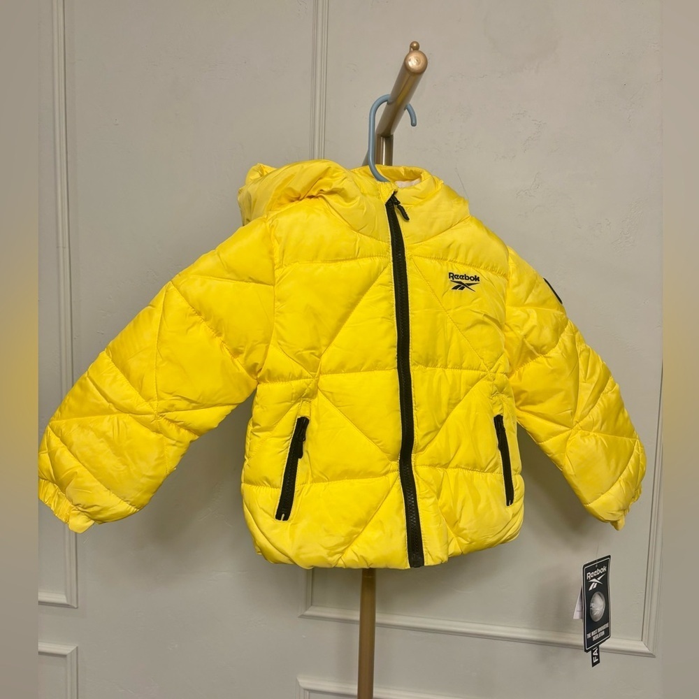 Reebok Yellow Puffer Size 4T NWT Unisex Bomber Puffer Jacket MSRP $95